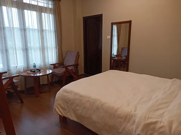 Standard Room 3 image 3